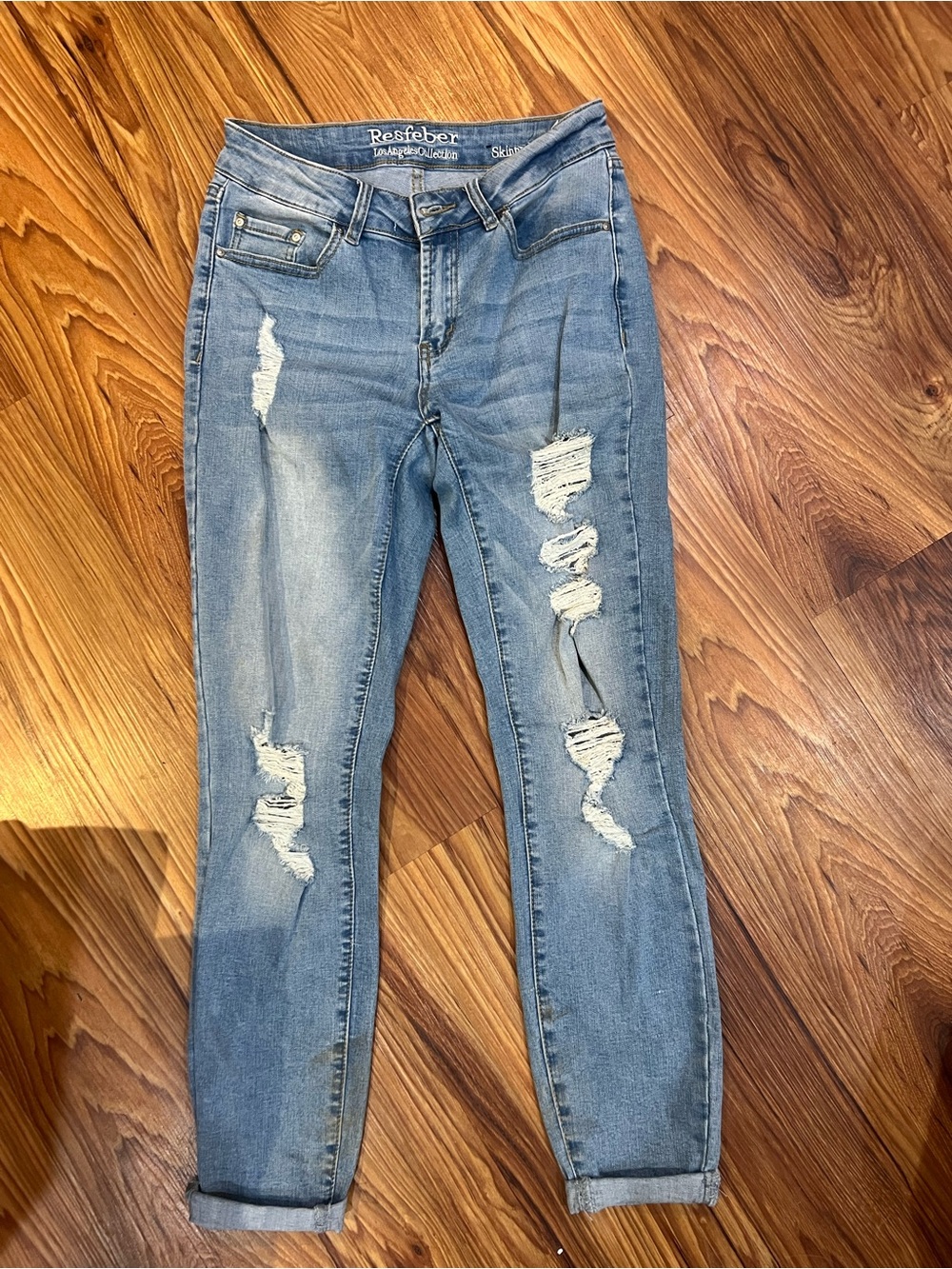 American Eagle Outfitters Light Blue Distressed Skinny Jeans